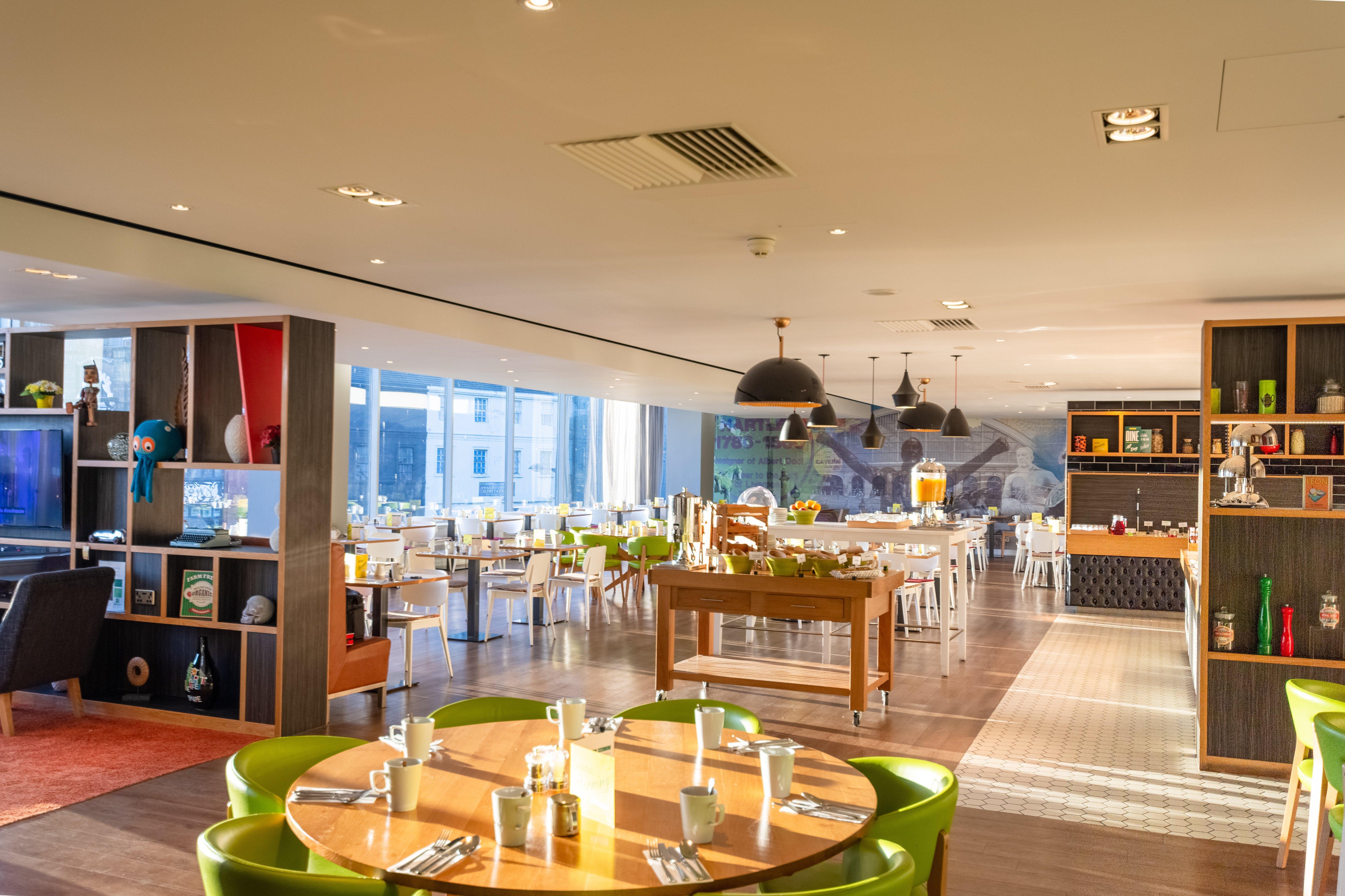 Hotel Centre By Ihg 4*